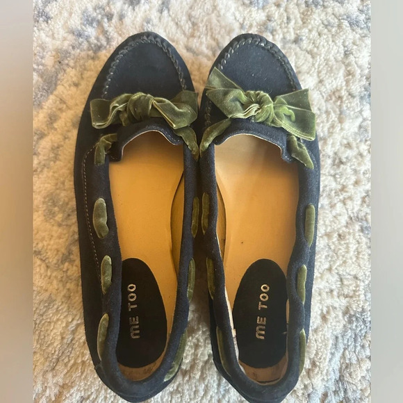 Me Too Navy Suede Moccasin Flats with Green Velvet Bow Detail Women’s Size 7 - Picture 6 of 7